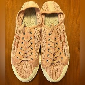 Tretorn Pink Sneakers